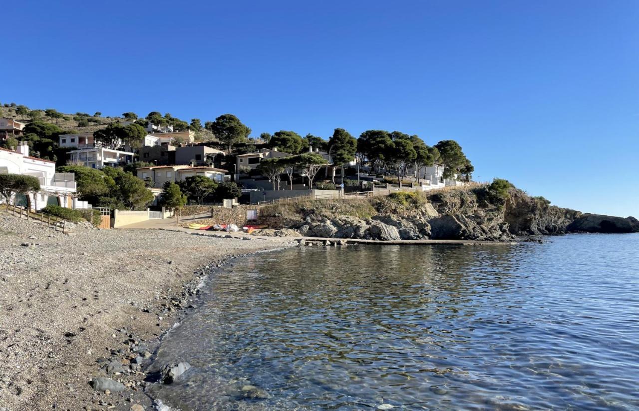 Apartaments Colera Εξωτερικό φωτογραφία