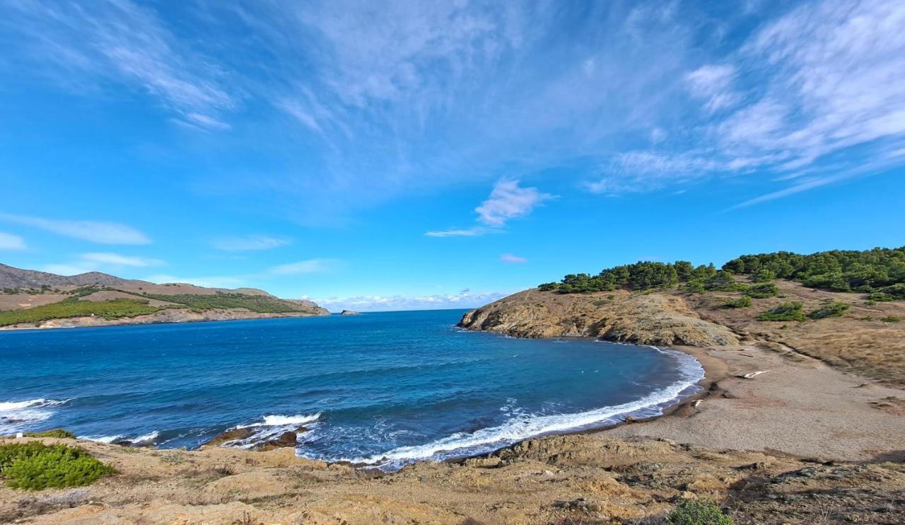 Apartaments Colera Εξωτερικό φωτογραφία